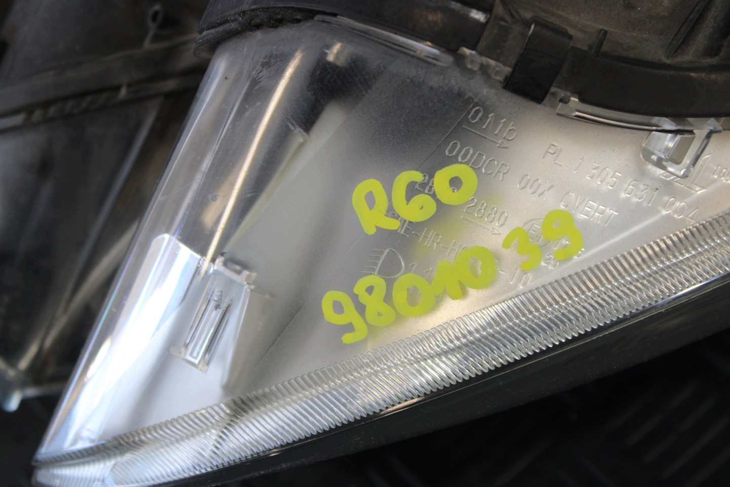light lights XENON front 9801040 9801039 MINI COUNTRYMAN R60 2.0D