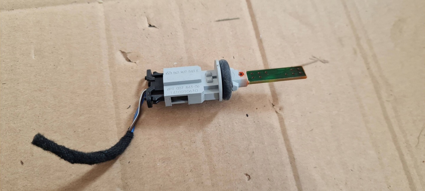 Q3 83A sensor TEMPERATURY WEWNETRZNEJ connecting spoiler 1K0907543E VW AUDI