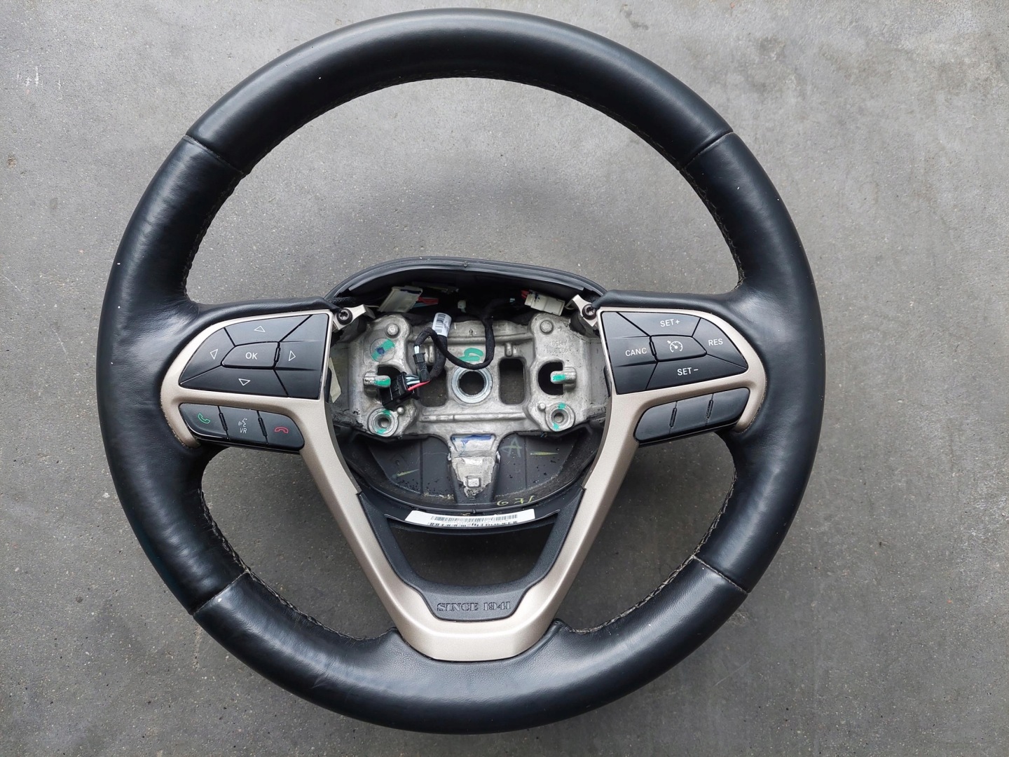 lenkrad MULTIFUNKCJA JEEP CHEROKEE V KL
