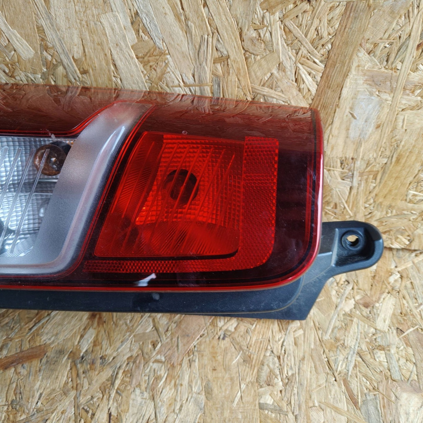 light rear rear part side left Citroen Berlingo 9819235880