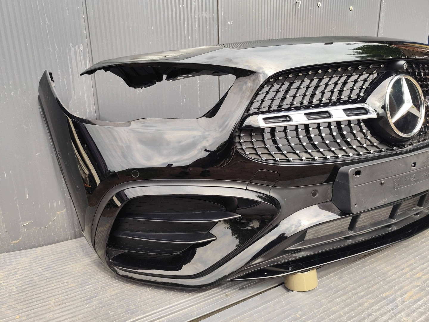MERCEDES GLA 247 AMG pare-chocs avant 6xPDC complet démontage