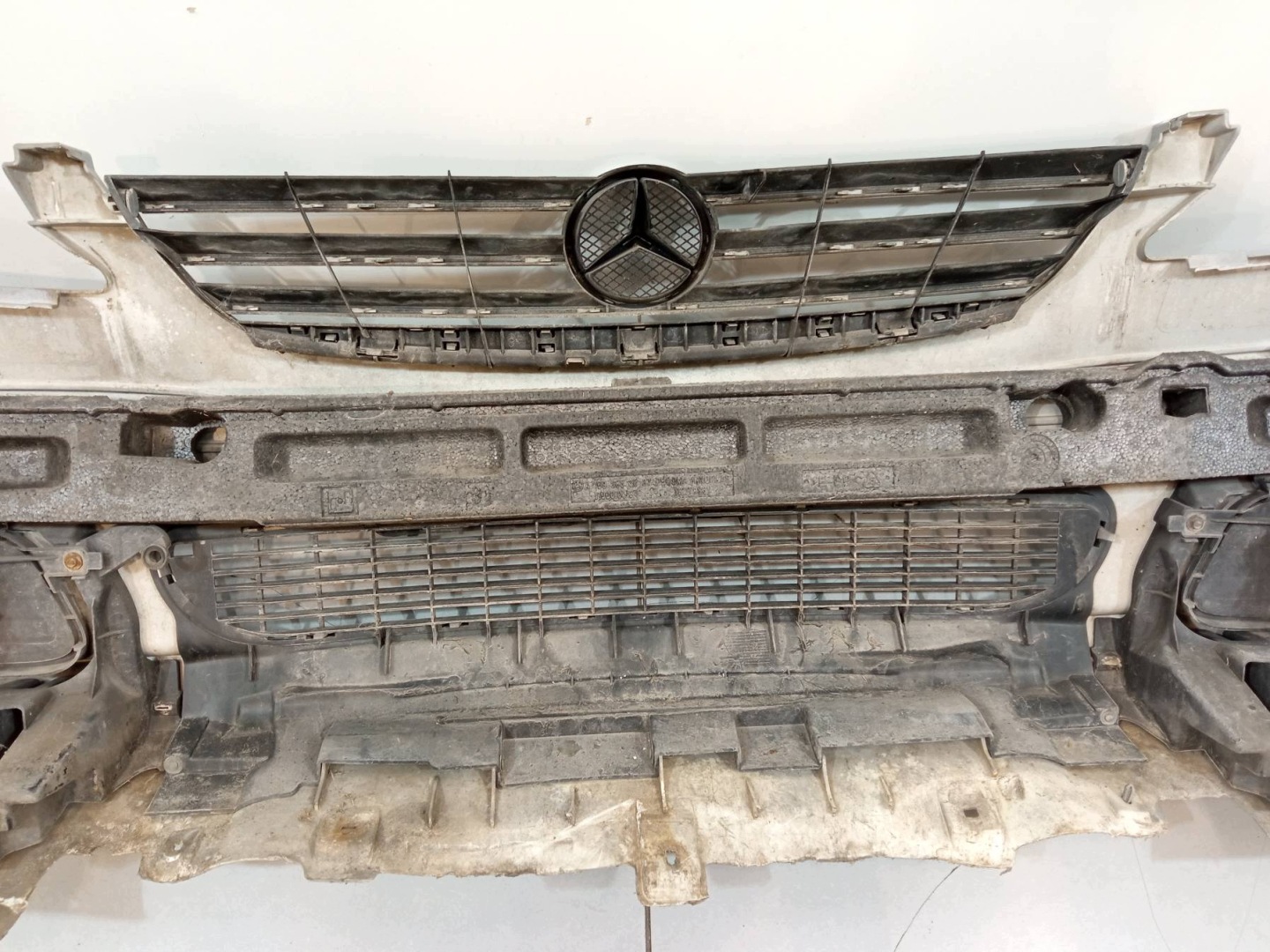 bumper front SREBRNY Mercedes-Benz A-klasa II (2004-2012) W169