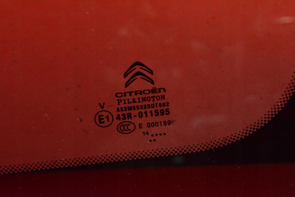 window side right rear part rear CITROEN C4 CACTUS 1 and 14-17