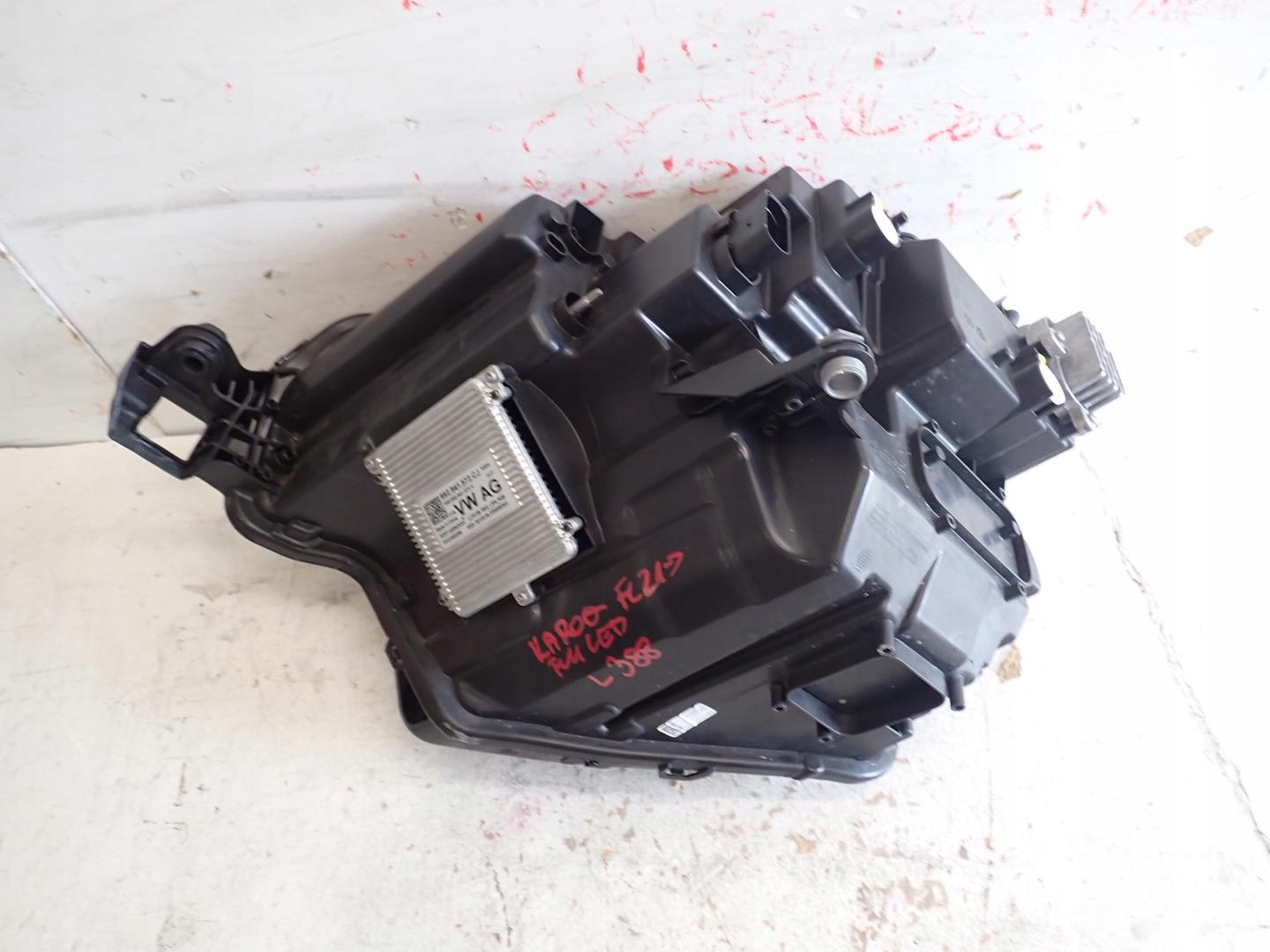 light front front right SKODA KAROQ LIFT 2021- FULL LED 57B941036B