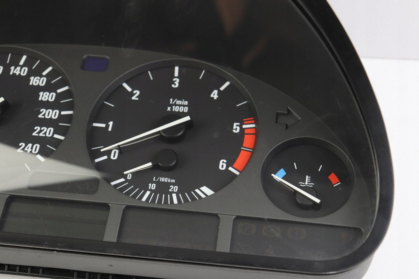 BMW 5 E39 dials dials PREDKOSCIOMIERZ DIESEL 8375898 EUROPA