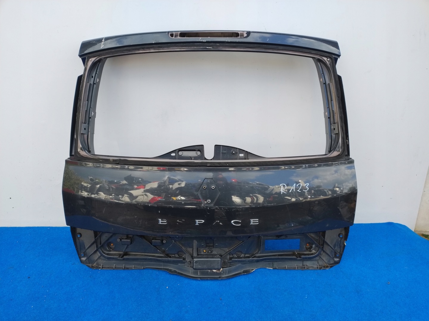 RENAULT ESPACE 4 IV trunk door boot cover 8200005943 R123