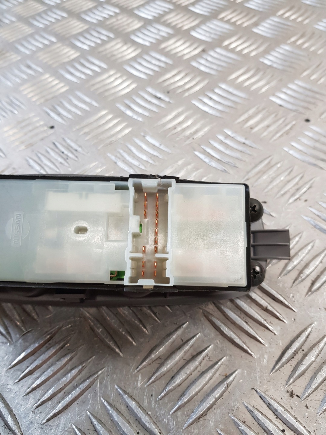 PANEL window control switch 80961BU400 NISSAN ALMERA TINO