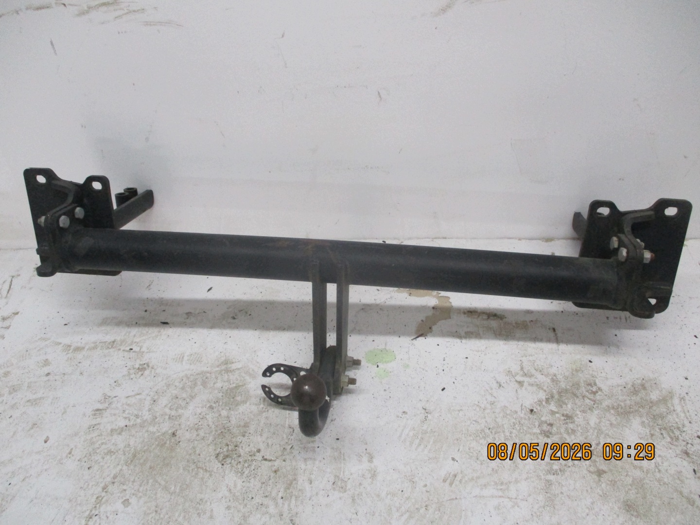 bumper support towing JAGUAR F PACE