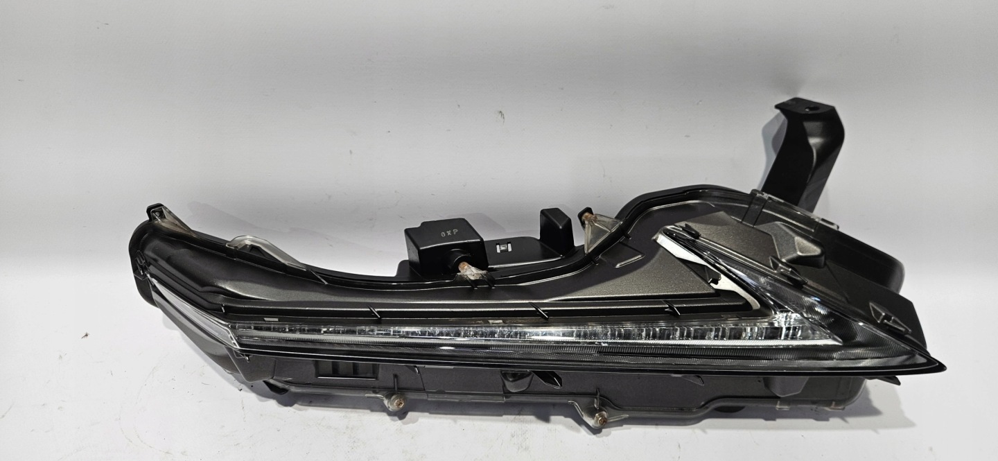 light fog light indicator DRL PLYWAJACY right front LEXUS NX and 14