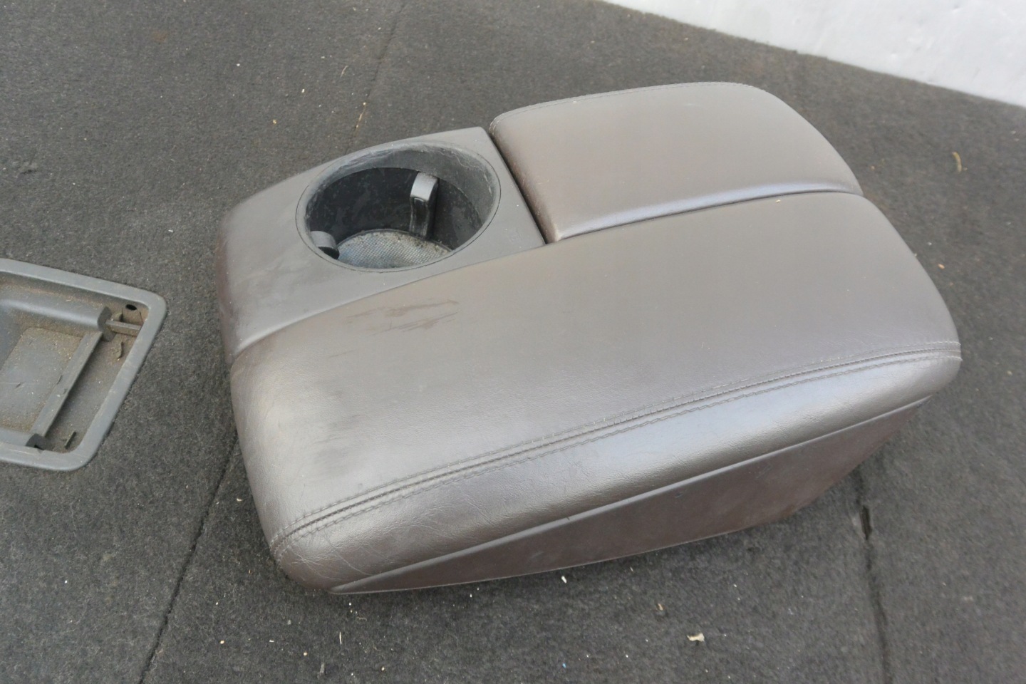 armrest passenger compartment TUNELU BRAZOWY leather AUDI Q7 4L EU