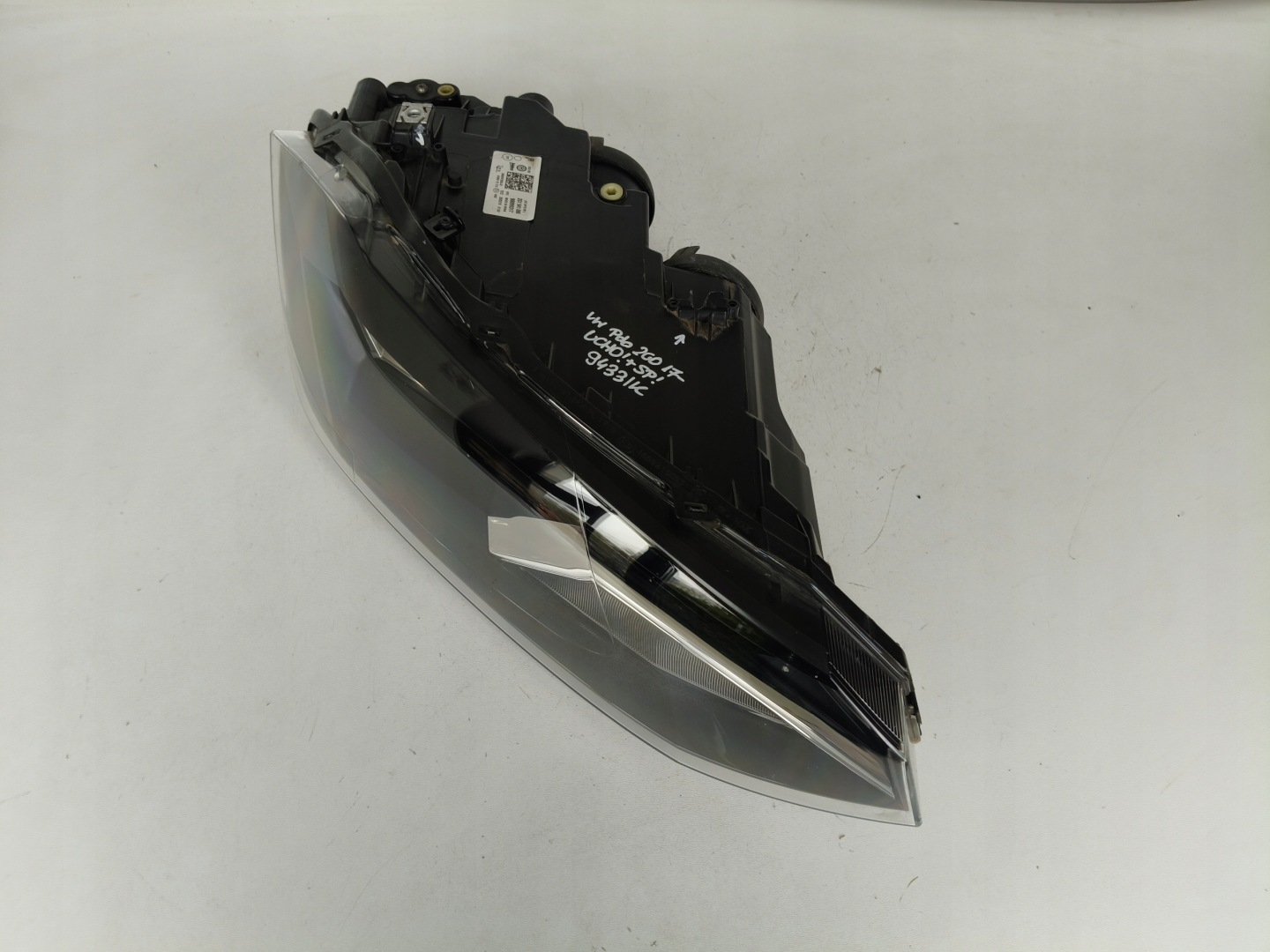 light right REFLEKTOR VW POLO 2G 2G0 17