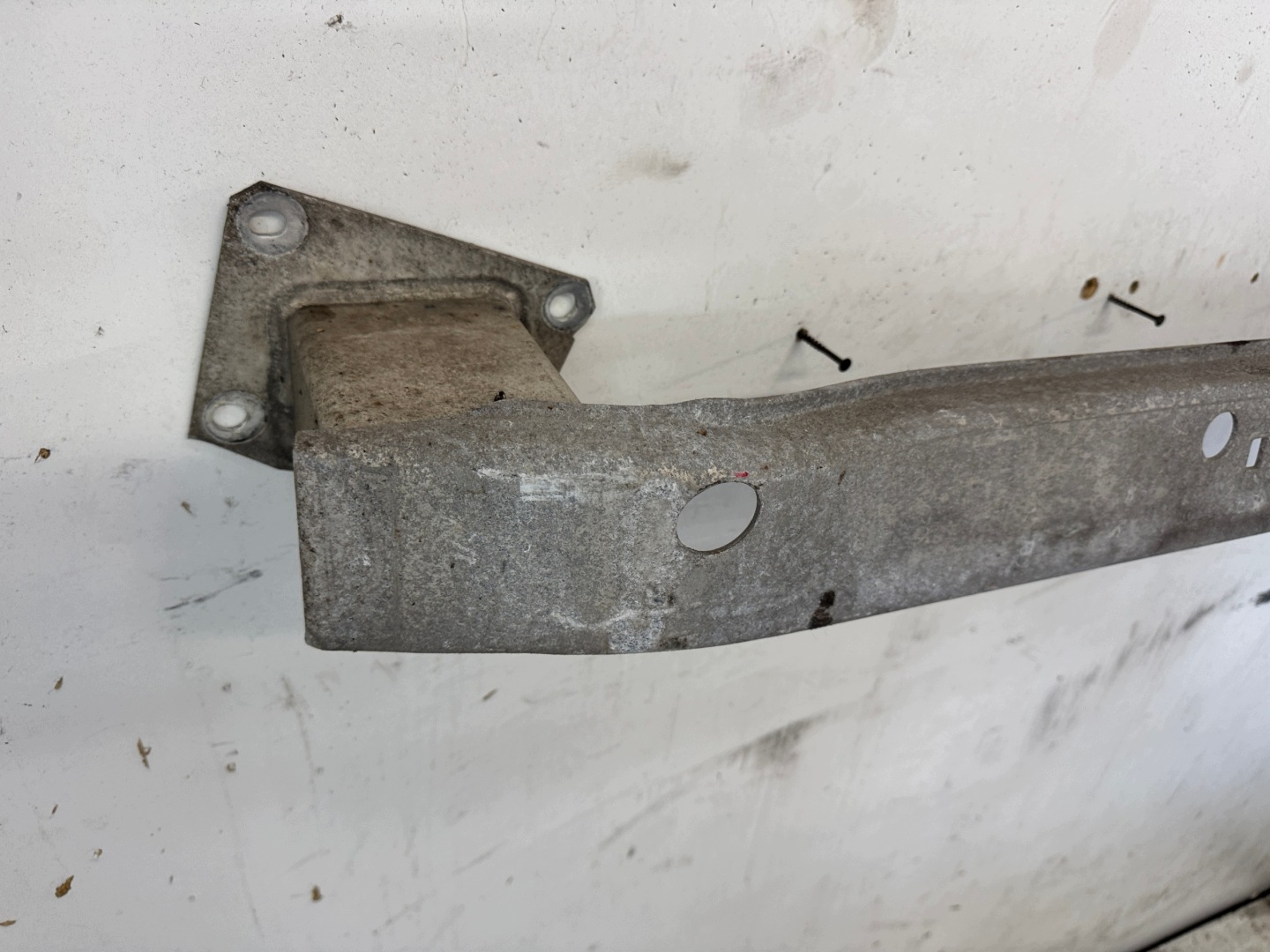 OPEL ASTRA K 5 KOMBI bumper support rear part pillar below bumper rear