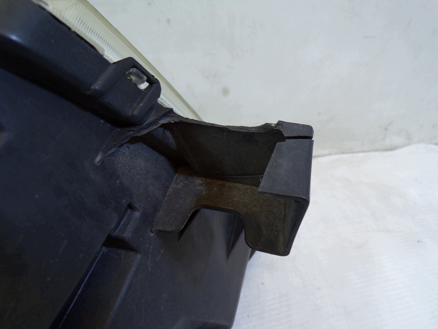 light front front left DODGE JOURNEY (K)