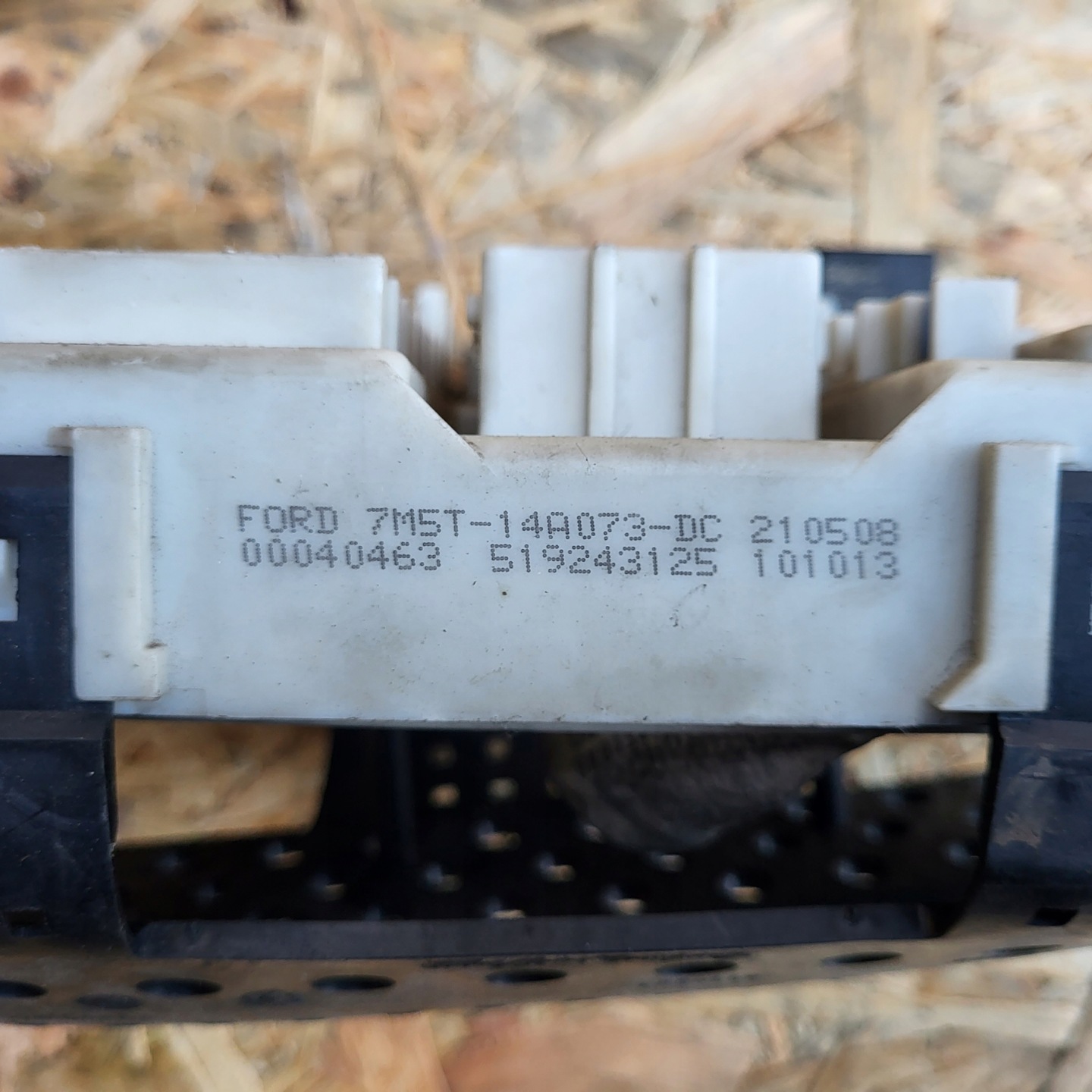 FORD FOCUS MK2 Unité commande confort BSI Module fusibles 7M5T14A073DC