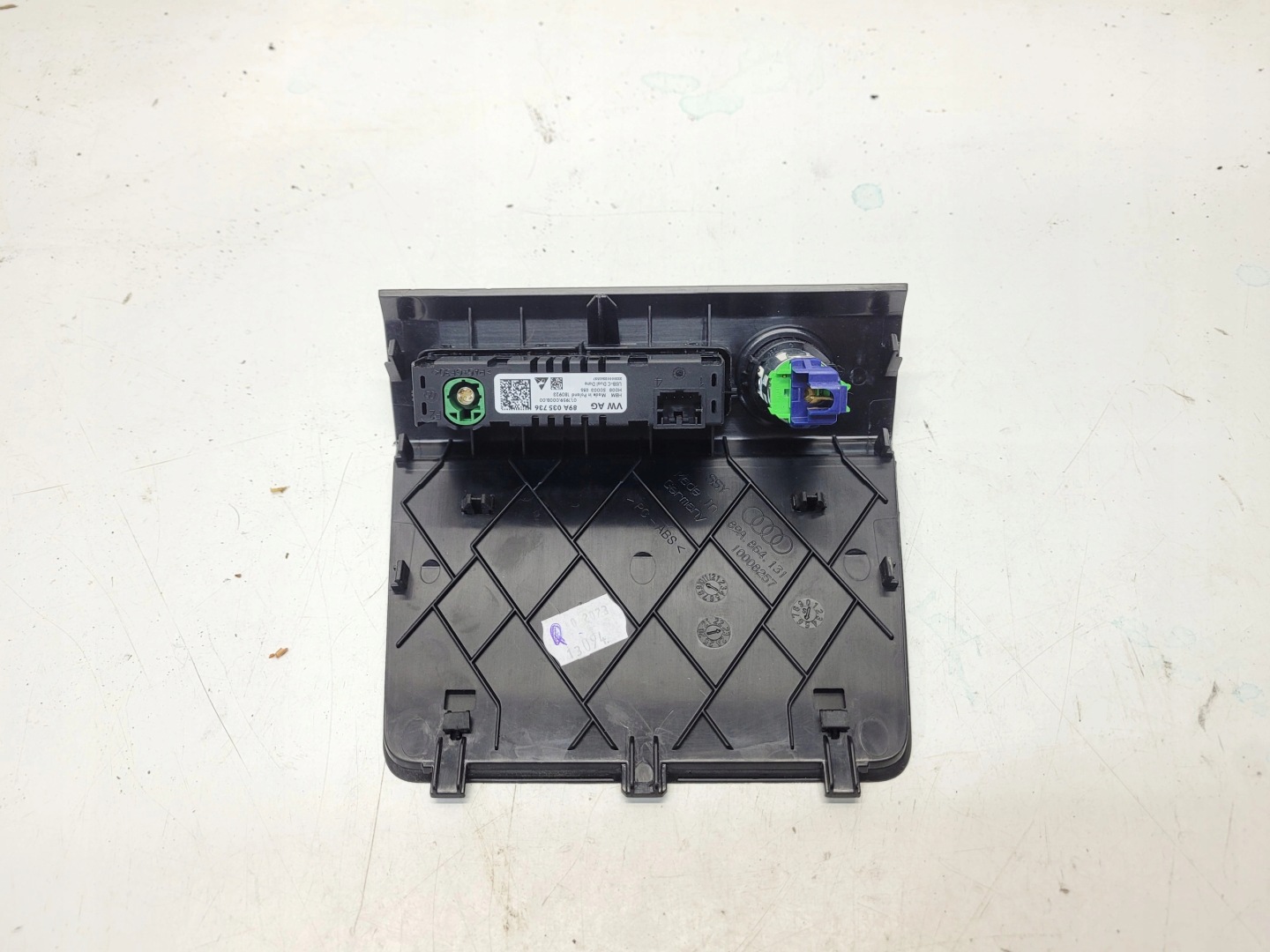 adapter, stecker PORT USB TYP C AUDI Q4 E-TRON Q3 89A035736 89A864131