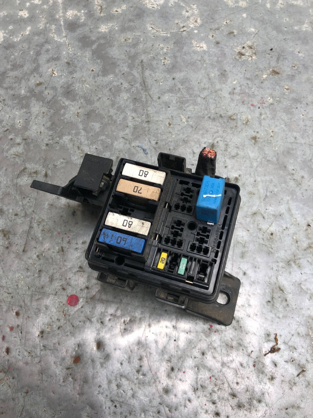 Module fusibles RENAULT MEGANE III 243880001R