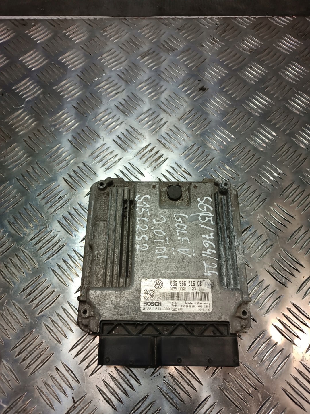 control unit of the engine GOLF V plus 2.0TDI 2004r BOSCH 03G 906 016 CB