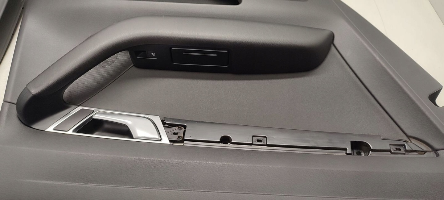 side side komplet Audi A6 C6 3,0 TDI Allroad kombi