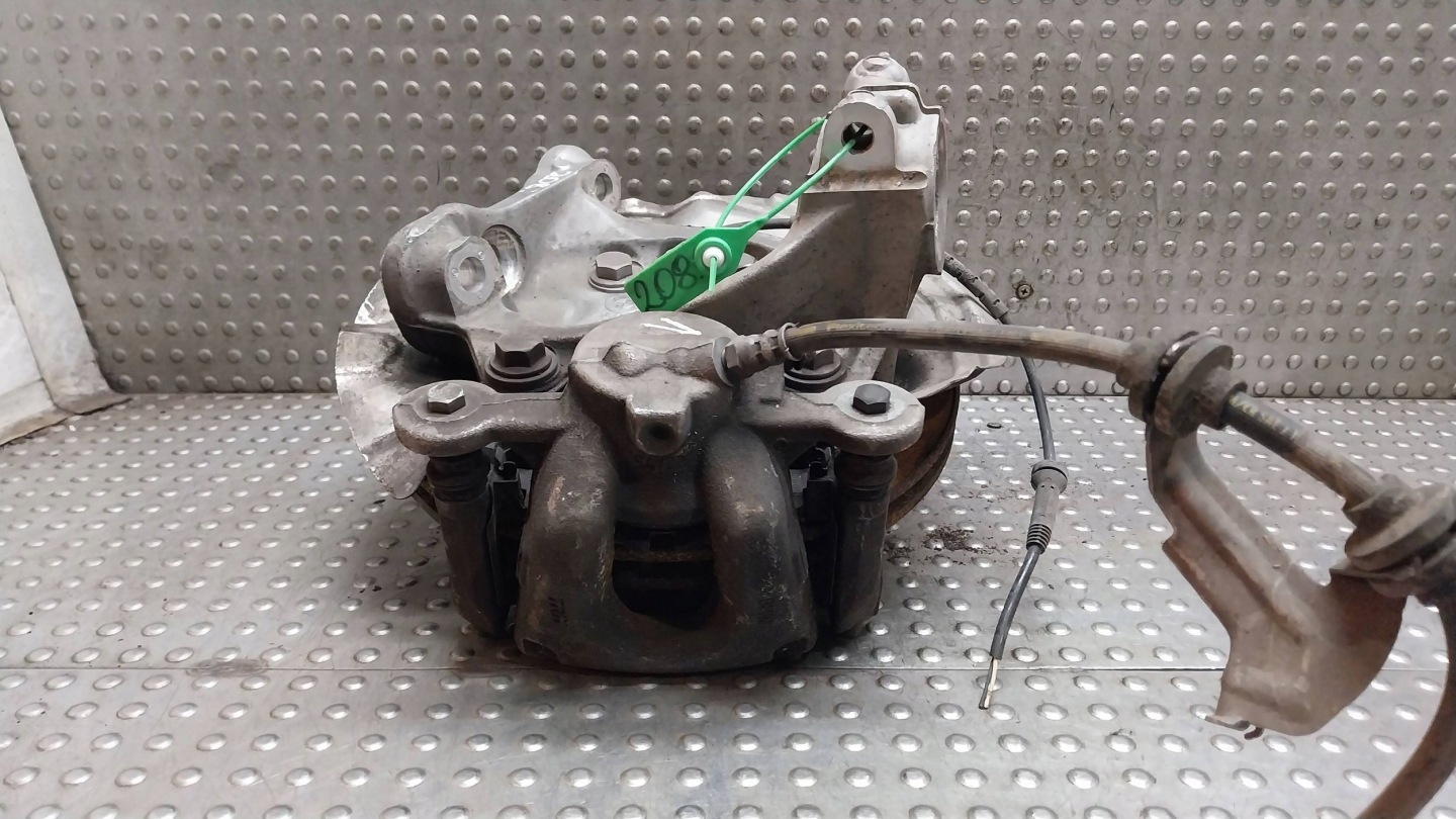 otoč čapu strmeň pravý predok 6764444 BMW E90 E91 E92 E93 E81 E82 E87