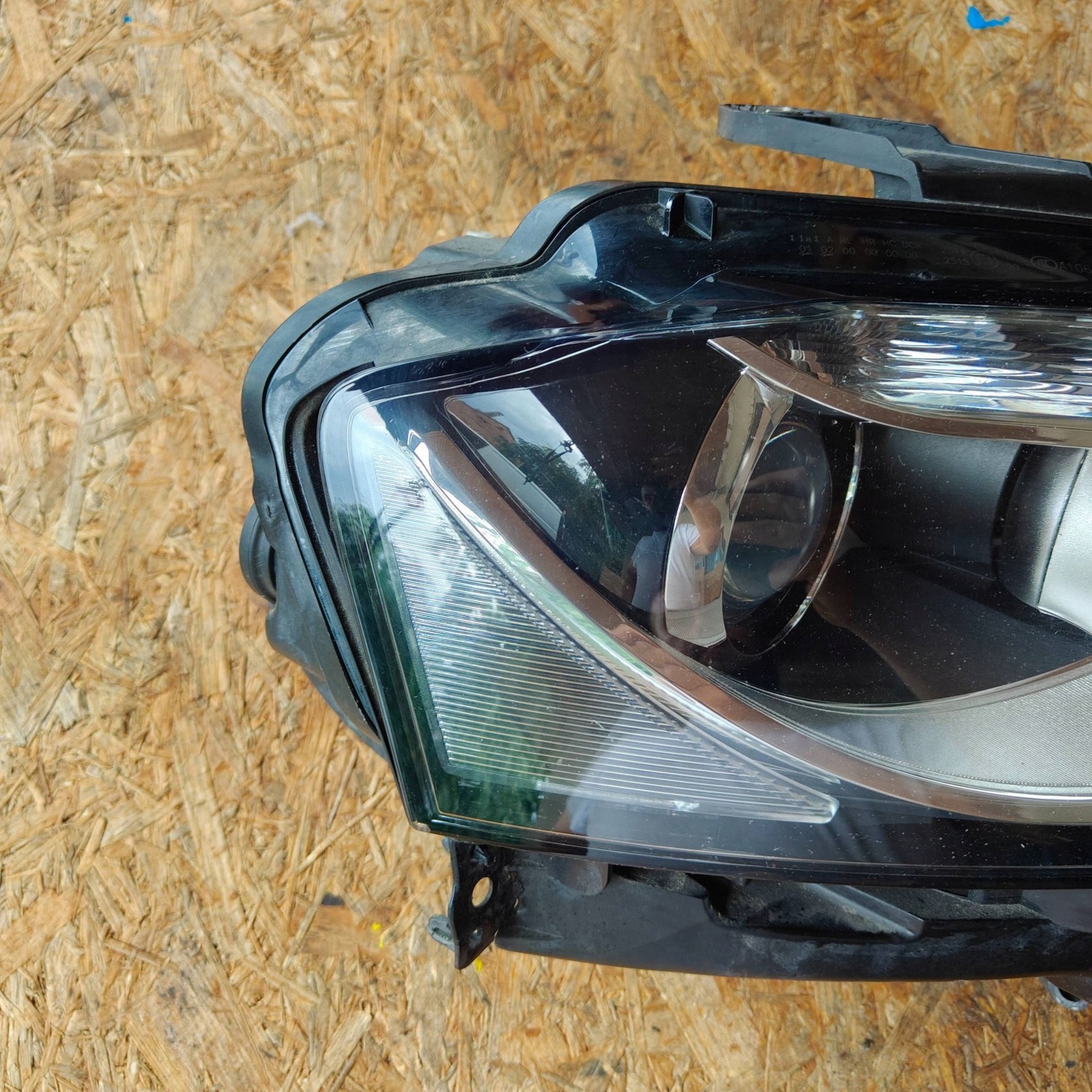 Audi A3 S3 lift BI-Xenon led light right front 8P0941030