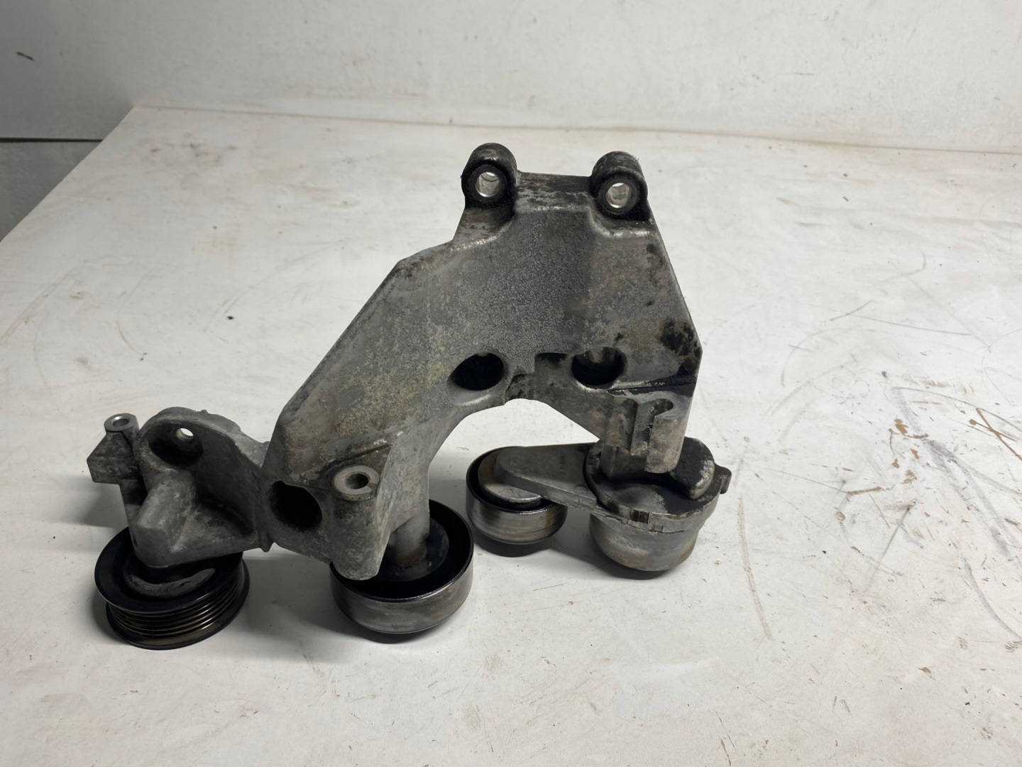 SUPPORTO STAFFA ALTERNATORE HYUNDAI TUCSON II 2.0
