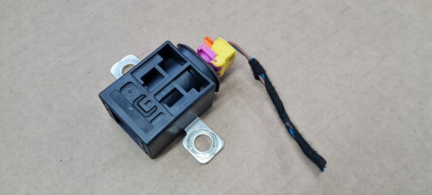 A7 4G Sicherungen PIROTECHNICZNY A4 B8 S4 A5 Q5 A6 C7 4G 4F0915519
