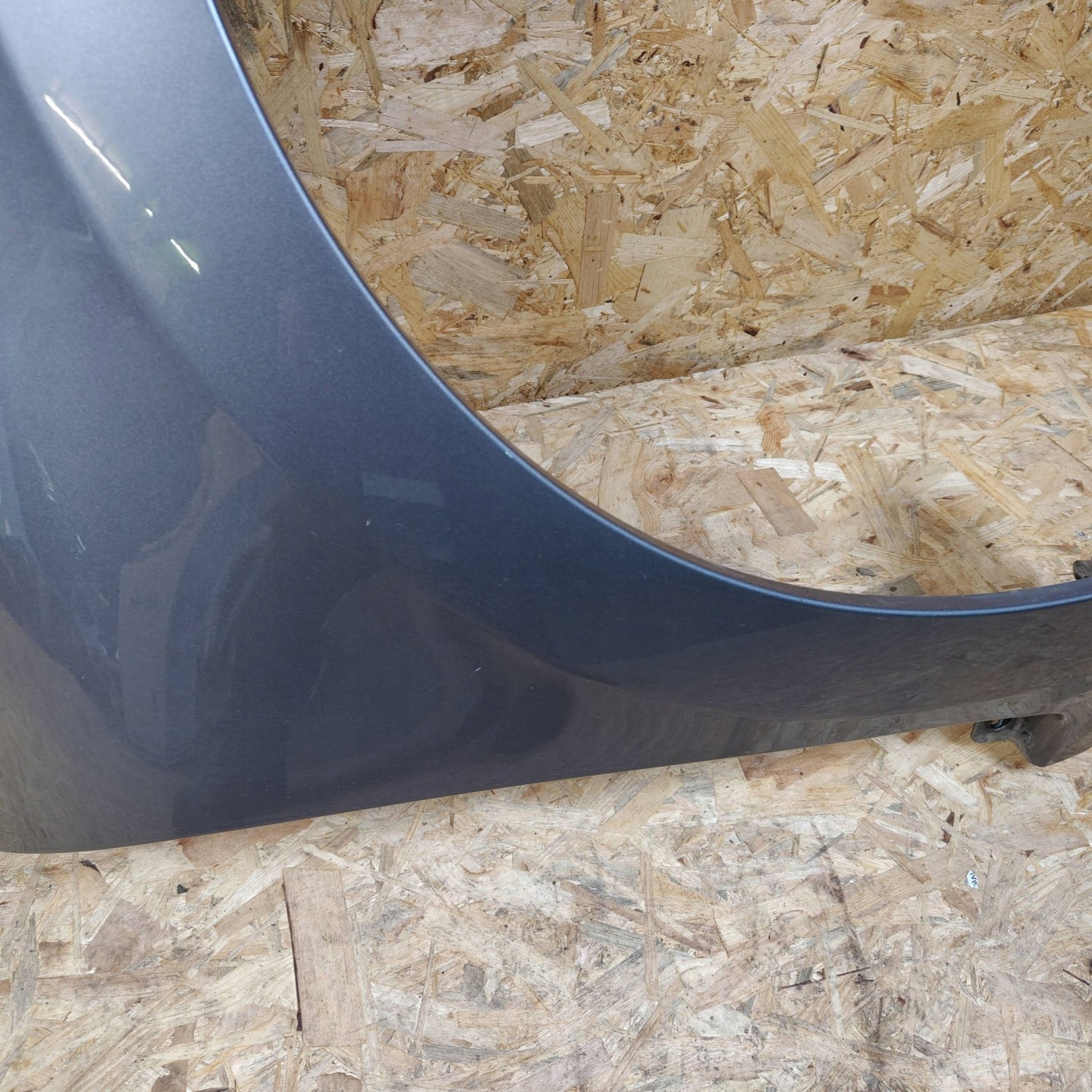 fender front side right Renault Clio IV 631007609R