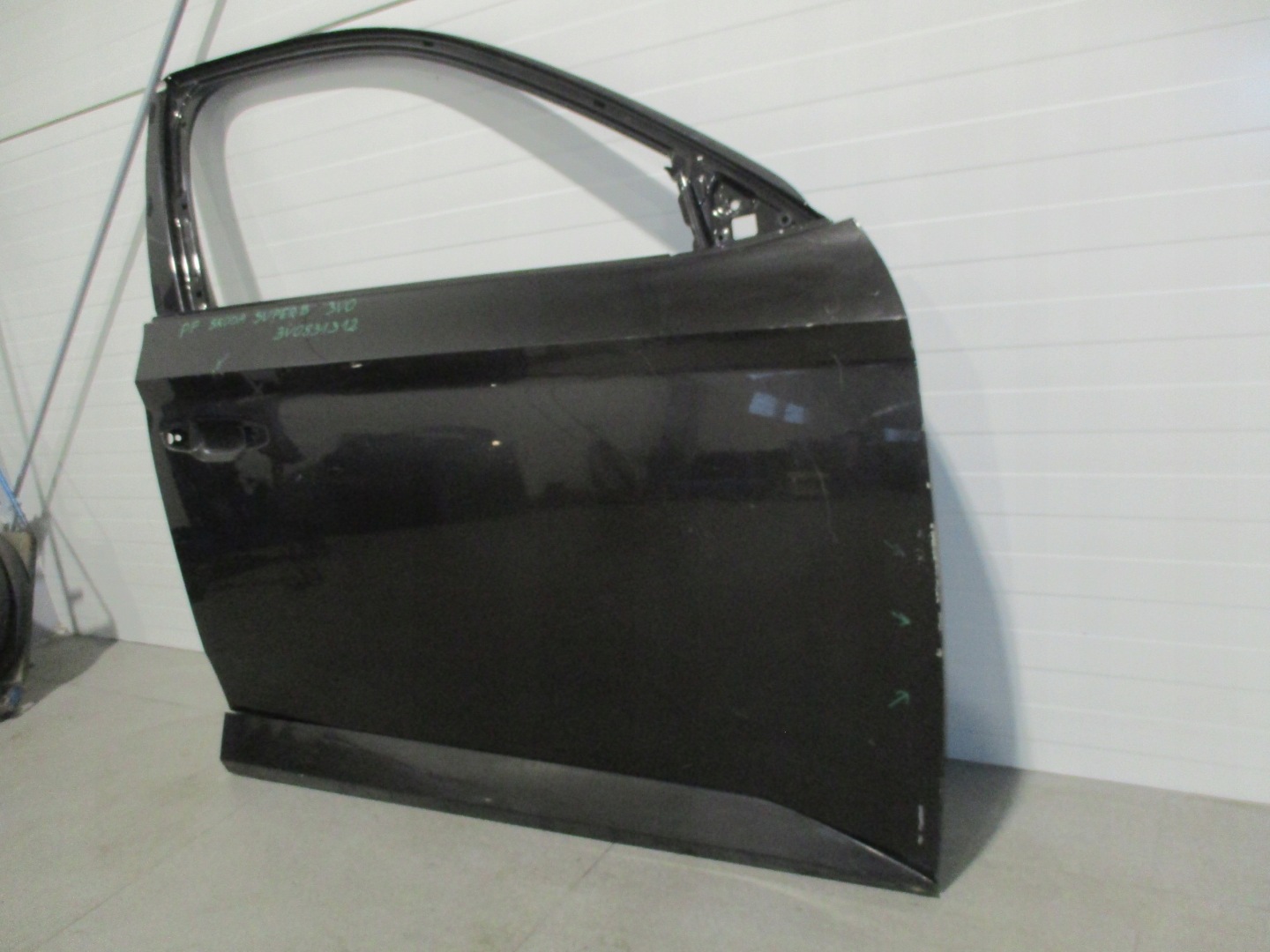 door right front front Skoda Superb 3V0 2015r- 3V0831312