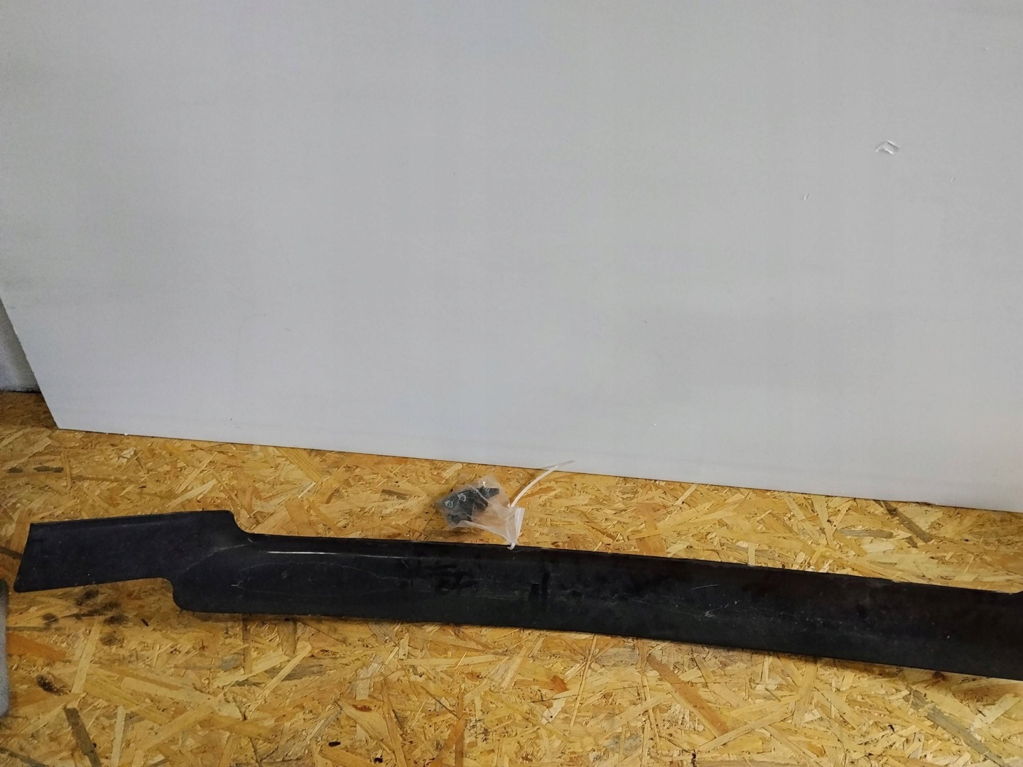 Carénage du capot Ford F150 2012- 9L3J-16C900-AA