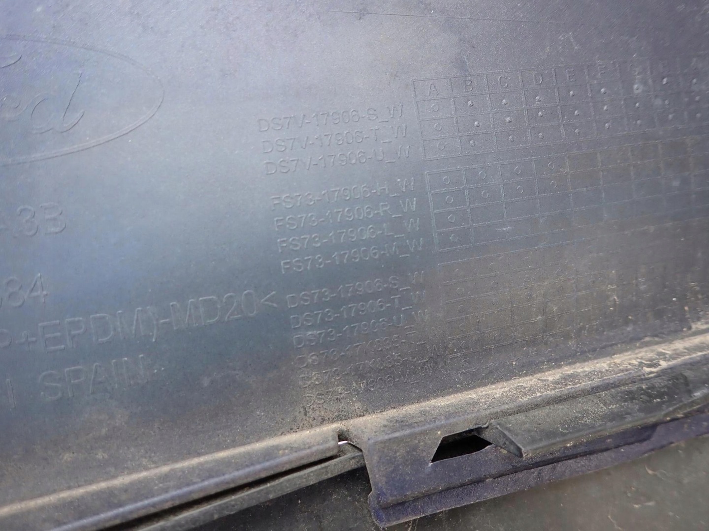 FORD MONDEO V 5 MK5 KOMBI 14-22 bumper rear part 6XPDC