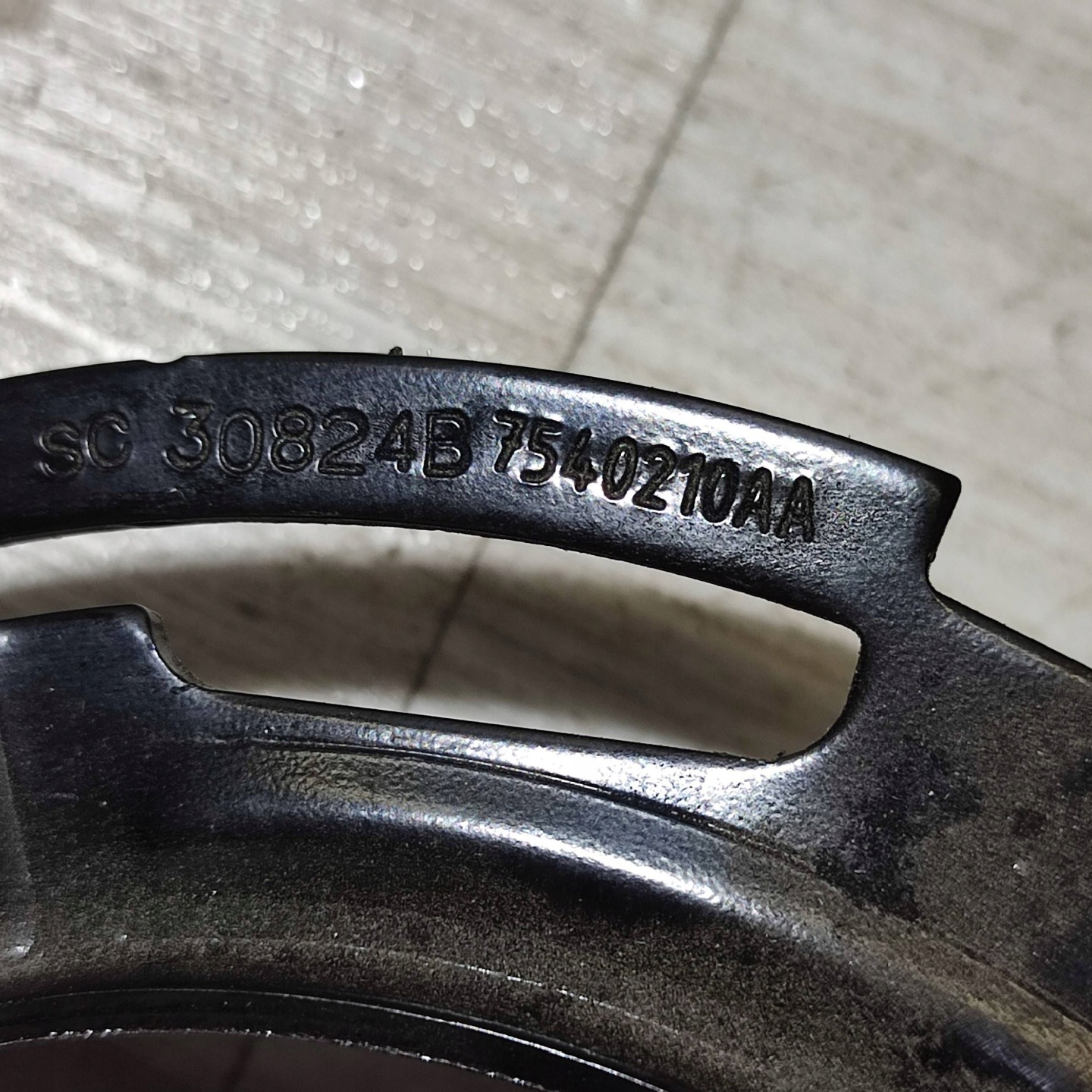 Écrou pompy Carburant Dacia Jogger 7540210AA
