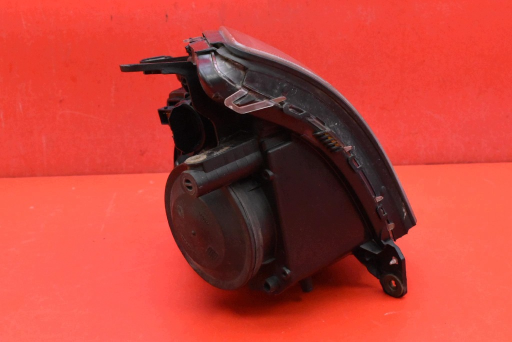 REFLEKTOR right light front lens EU 155888-00 OPEL VECTRA C 02-05