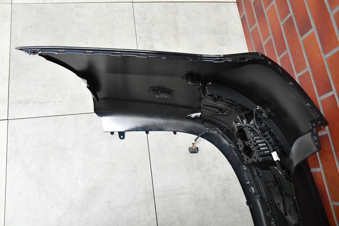 bumper rear part rear BMW 7 G70 complete CARBONSCHWARZ CHROM
