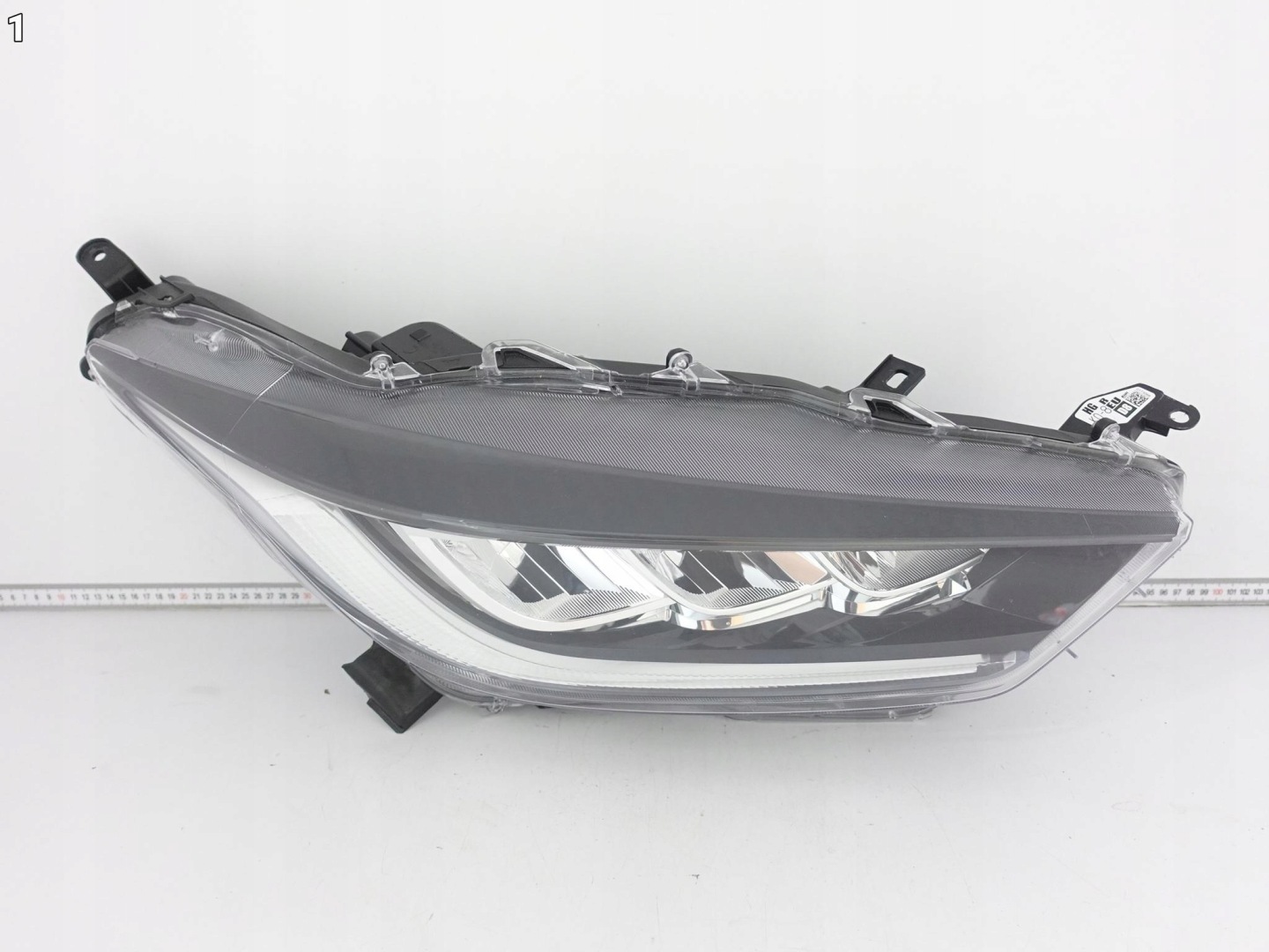 TOYOTA YARIS IV (4 GENERACJA) XP210 GR 20- light FULL LED right front EU