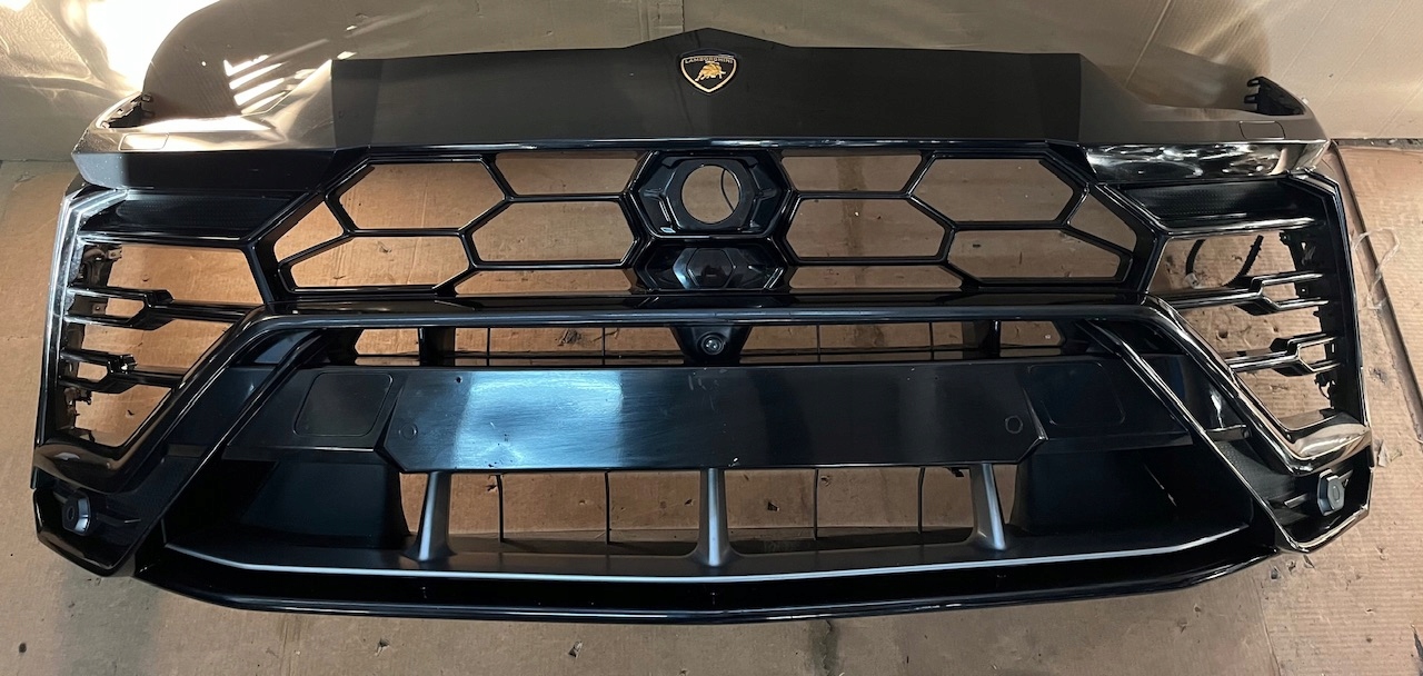 IDEALNY Complet Avant LAMBORGHINI URUS 1