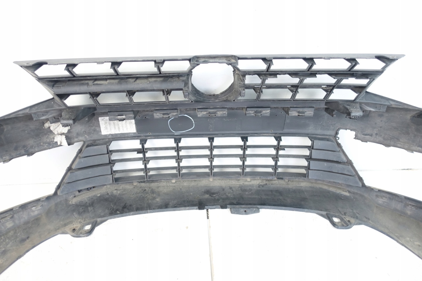 nárazník předek přední VW CADDY LIFT 15- 2K5807221J
