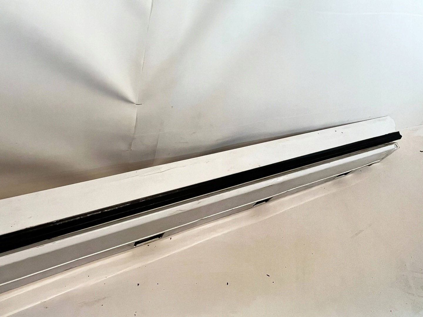 threshold front Ford Kuga III LV4B-S10154