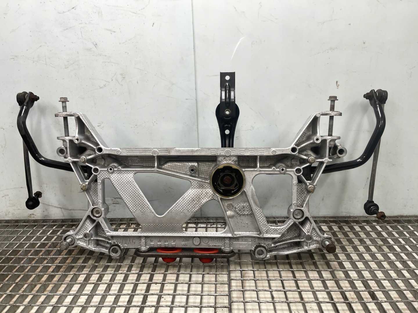 axle beam subframe axle beam front 5Q0199369G Audi A3 8V 13- complete