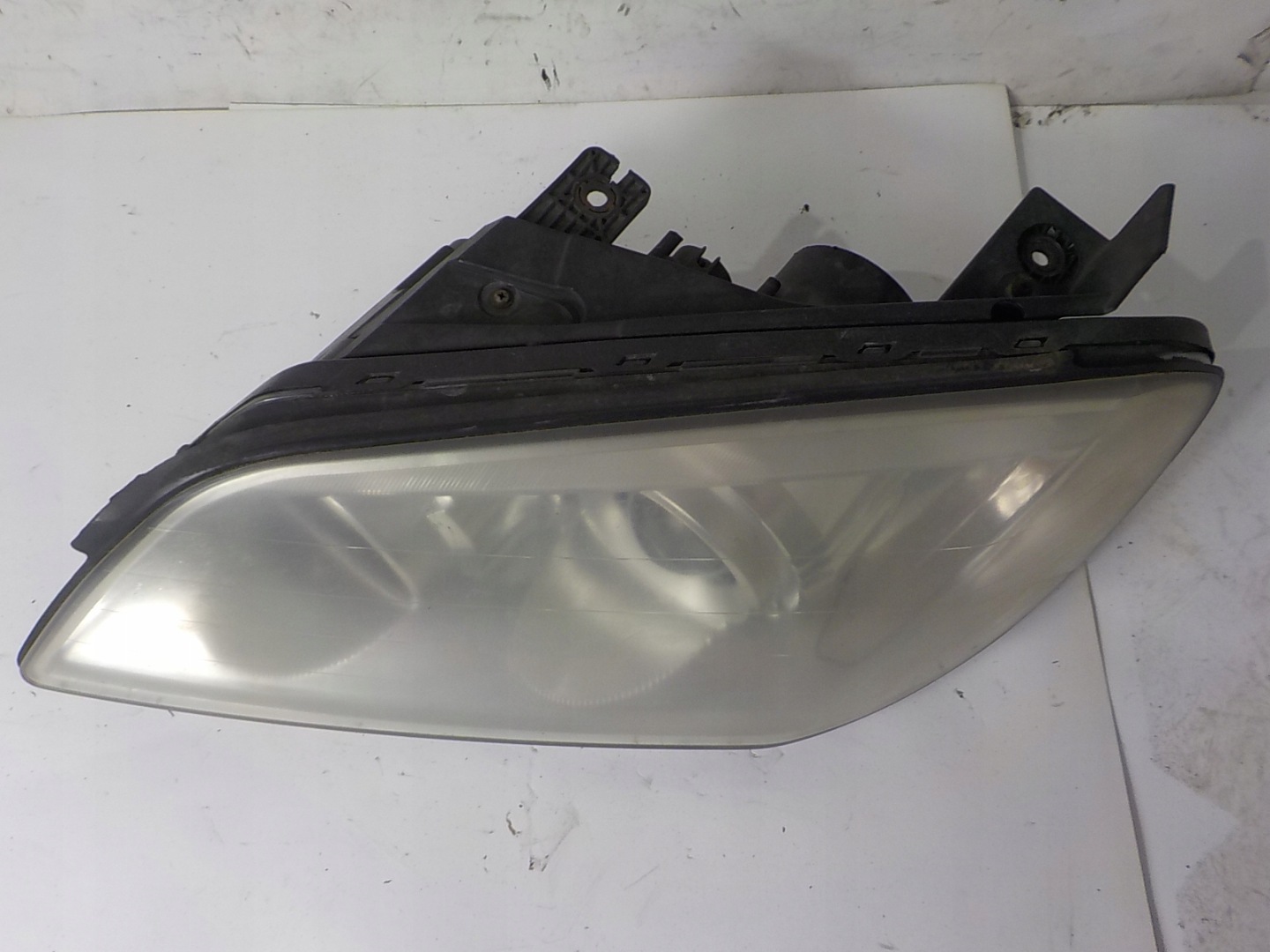 CHEVROLET CAPTIVA light left front front UK