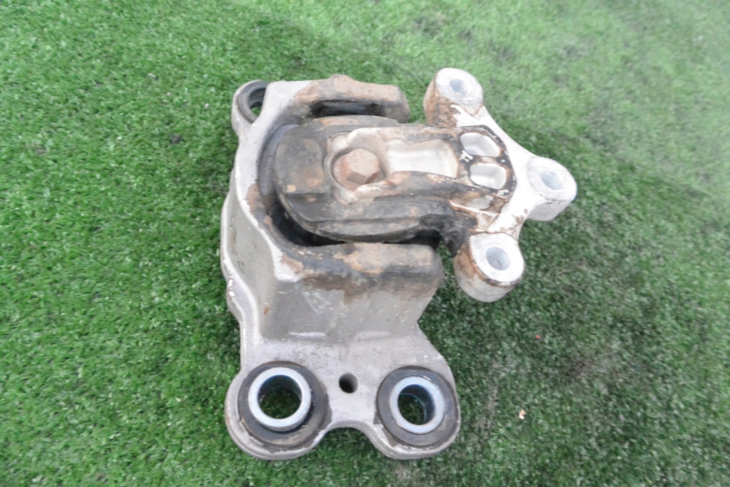 holder engine mount VOLVO S60 V60 II LIFT 1.6 D