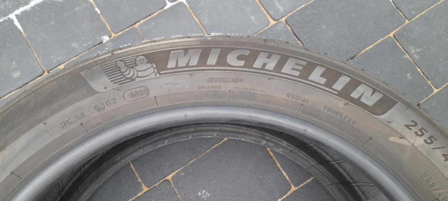 MICHELIN PILOT ALPIN 5 SUV 255/45R20 105V