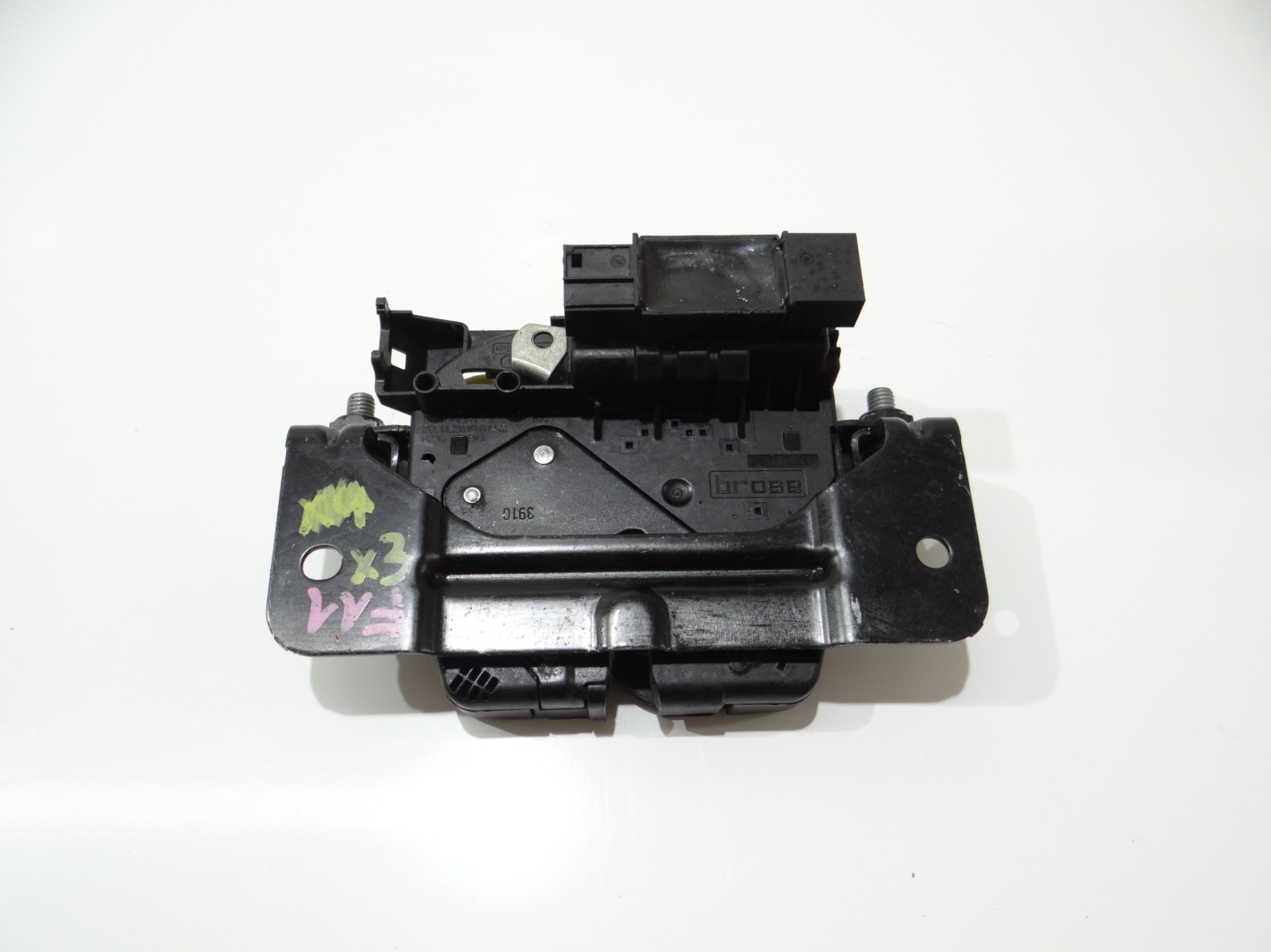 lock bonnet boot BMW F11 9129351