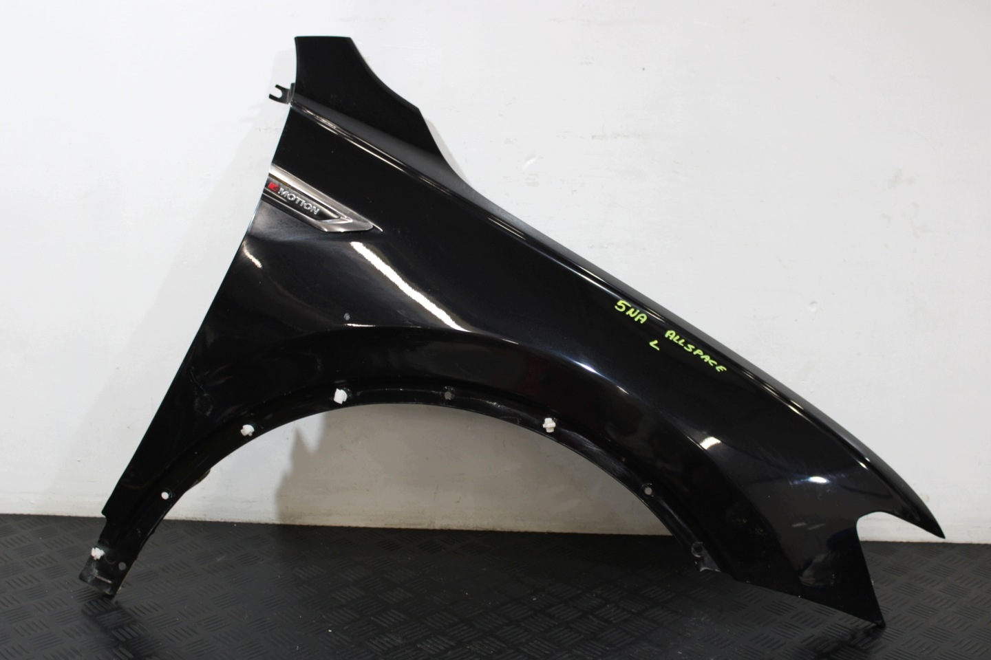 fender right front front VW TIGUAN II 2 5NA ALLSPACE
