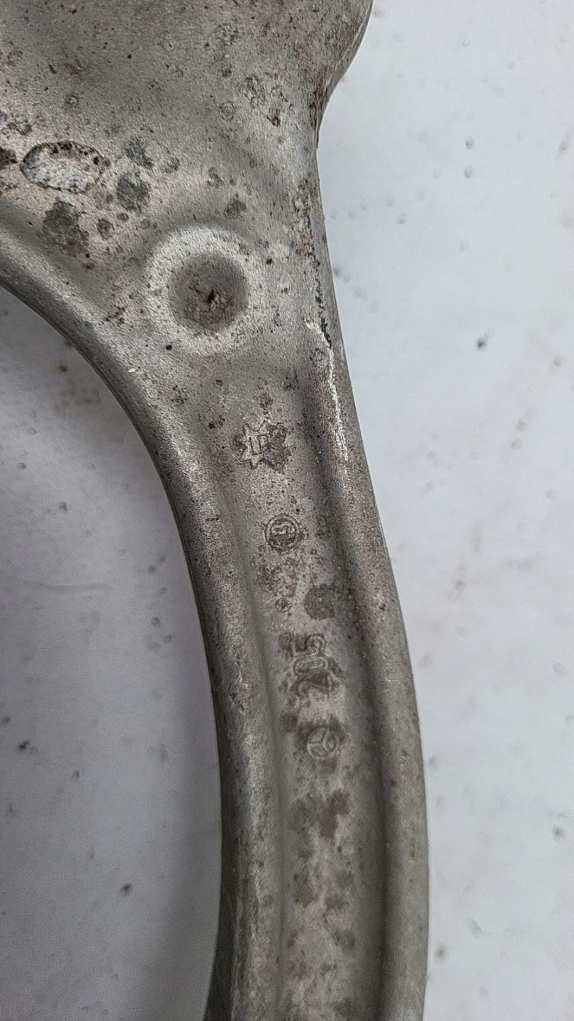 MERCEDES C KLASA W205 arm left front front upper
