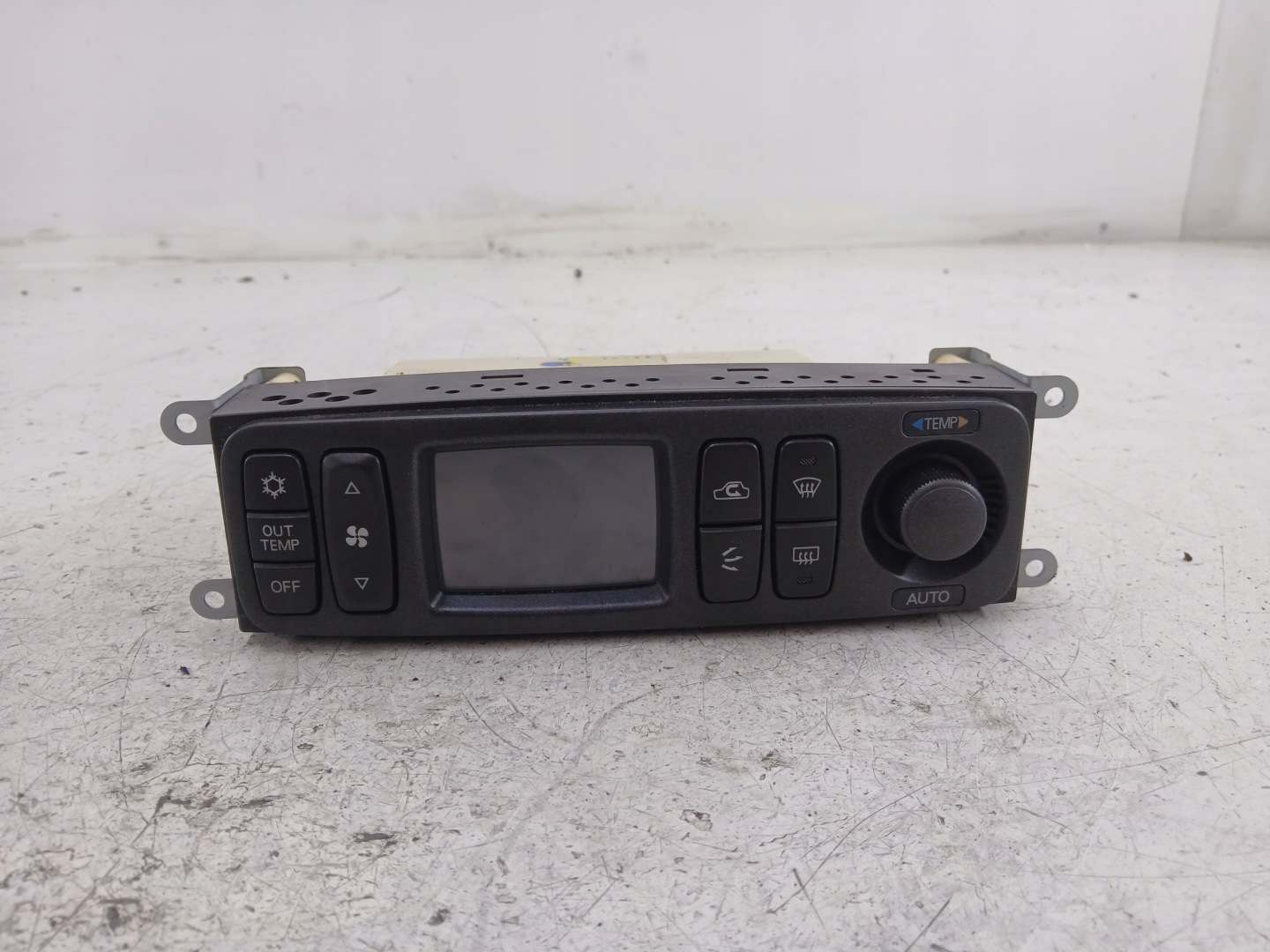 MITSUBISHI GALANT VIII Unite commande clima Bouches buses MR283262