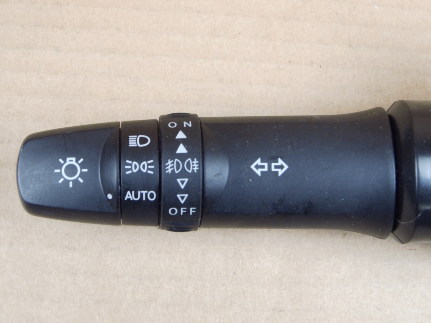 Mitsubishi Eclipse Cross ASX manetka Interrupteur commande phares feux Indicateur de direction