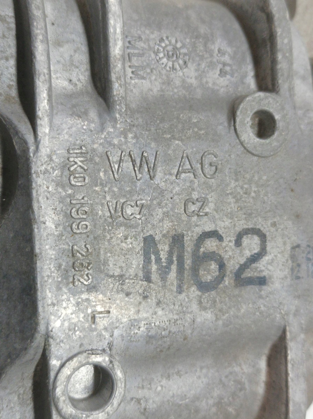 support engine mount 1K0199262 1.4 TSI VW Volkswagen Jetta VI