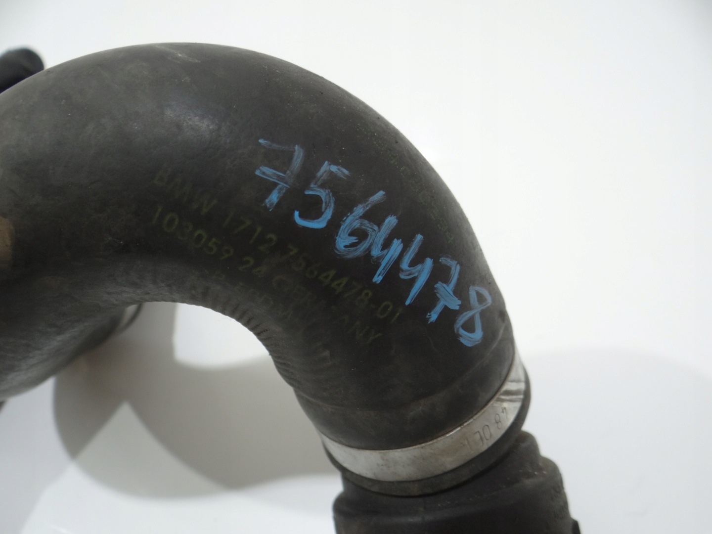 vedení hadice vody BMW E90 E91 7564478
