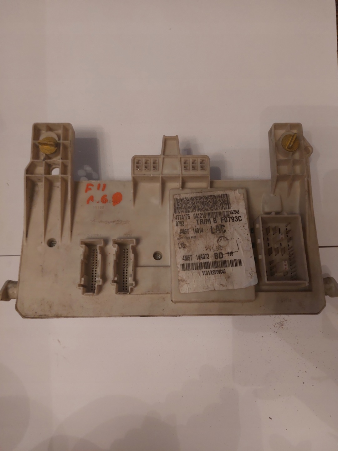 Module fusibles FORD FOCUS MK2 1.6 TDCI 4M5T14A073-BD