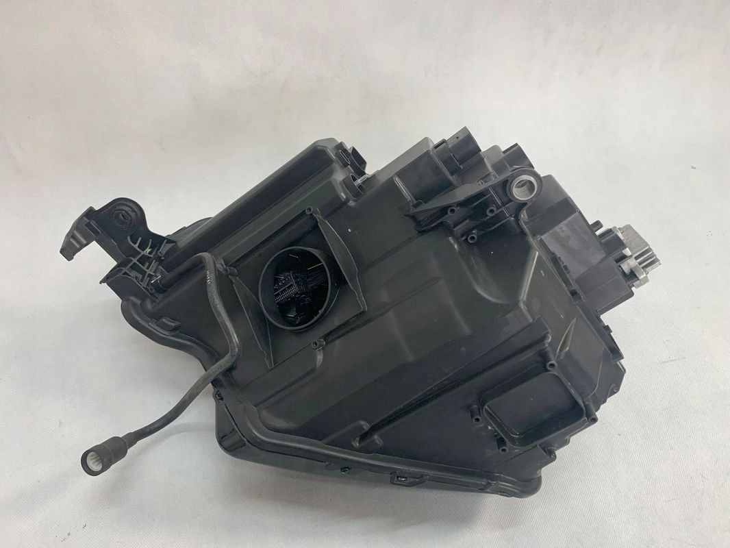 Skoda Karoq FL 21r Reflektor right light right Lift 2021